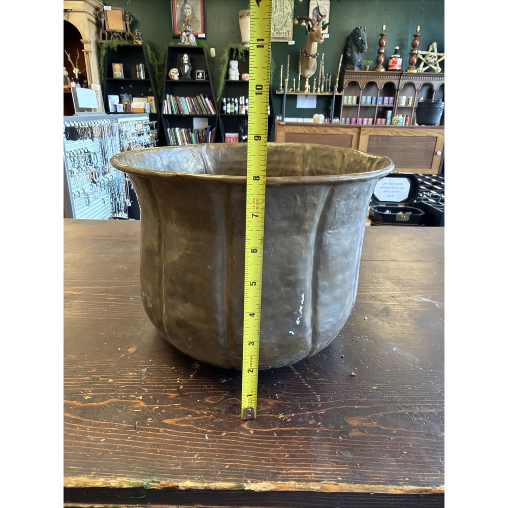 Vintage Hammered Brass Planter - Picture 6 of 8